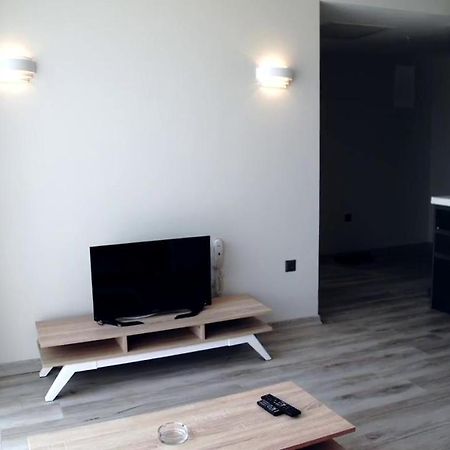 Demir Otel Bornova Bagian luar foto