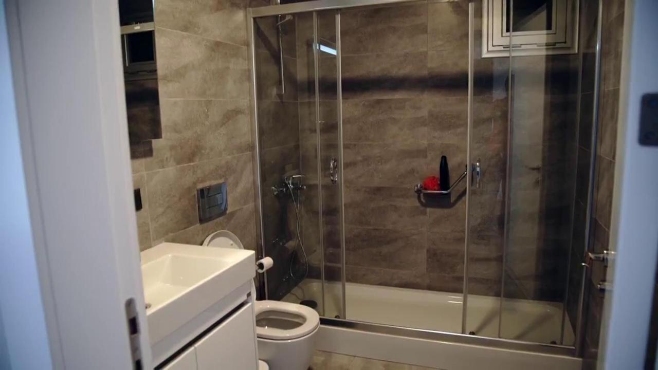 Demir Otel Bornova Bagian luar foto