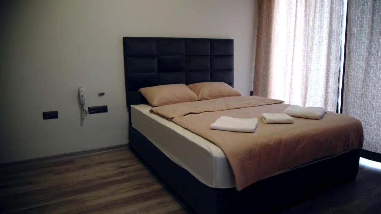 Demir Otel Bornova Bagian luar foto