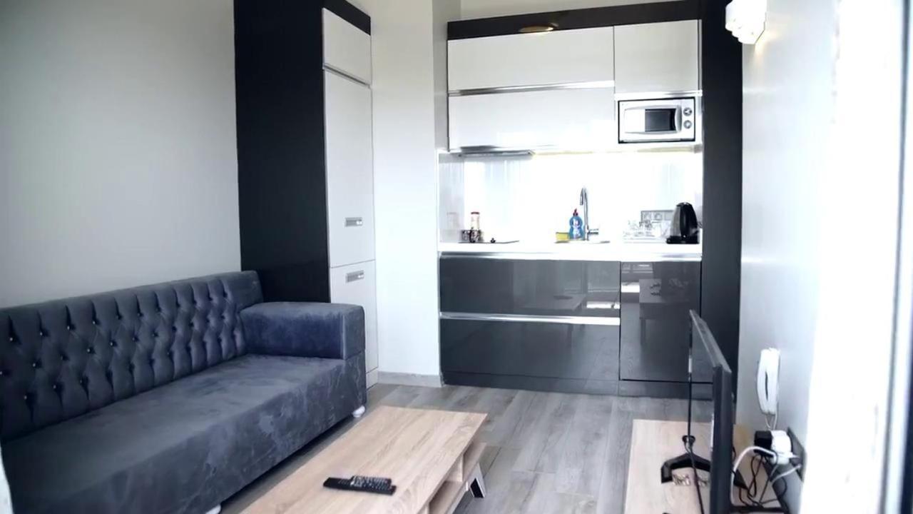 Demir Otel Bornova Bagian luar foto