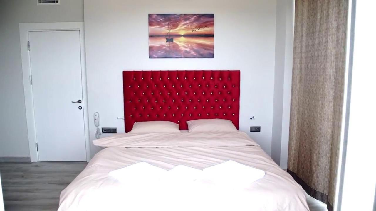Demir Otel Bornova Bagian luar foto