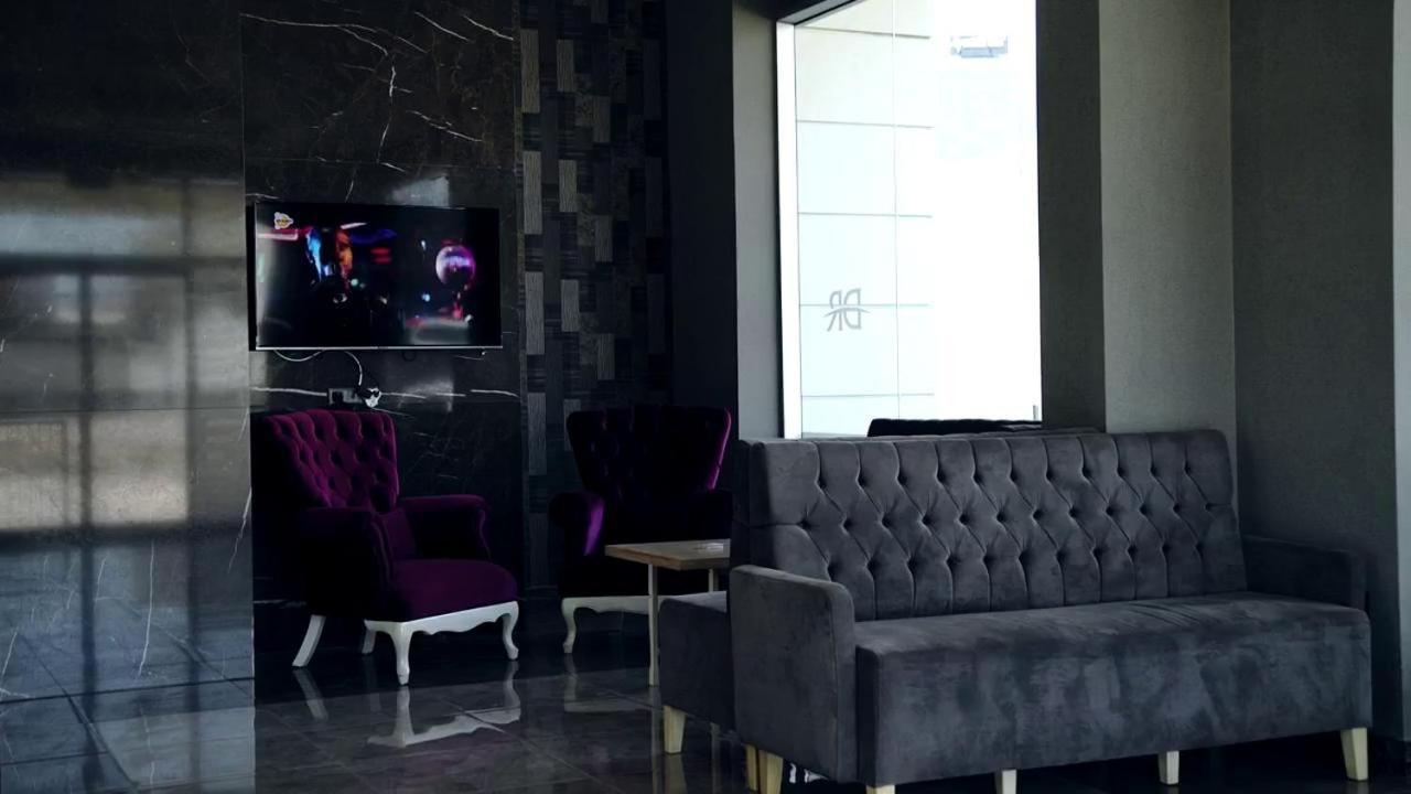 Demir Otel Bornova Bagian luar foto
